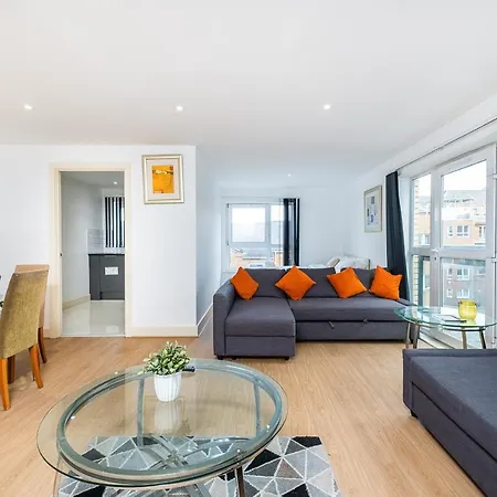 Canary Wharf/Docklands/Excel Spacious Apt E14